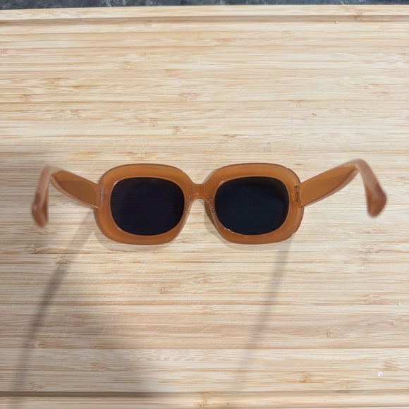 Hippie 70s Style Sunglasses - Picture 8 of 10